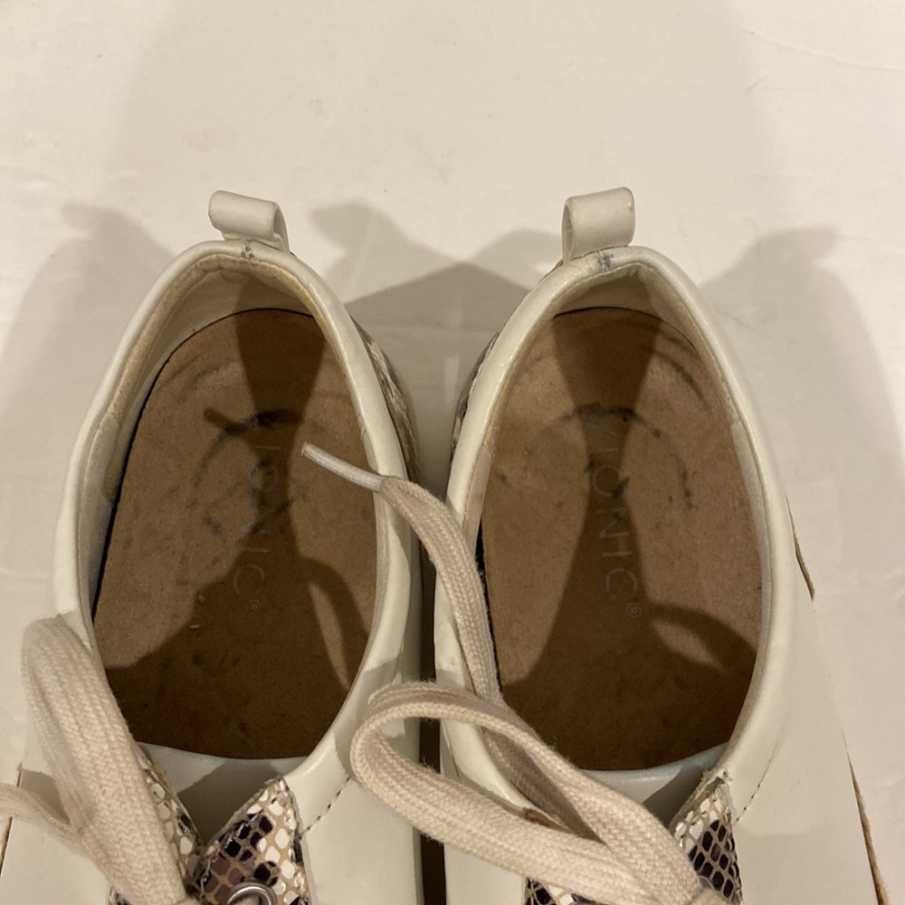 VGUC Vionic Winny Snakeskin Genuine Leather Fashion Sneakers - Picture 9 of 11
